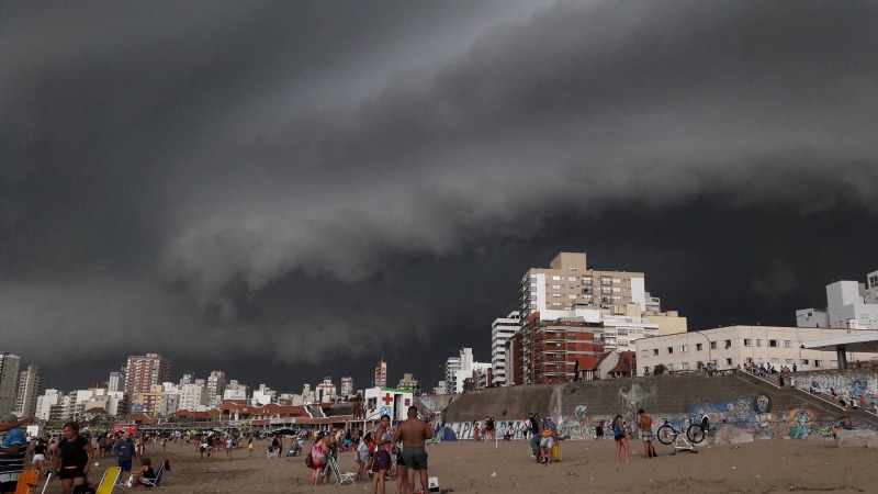 VIDEO: Impresionante temporal en Mar del Plata